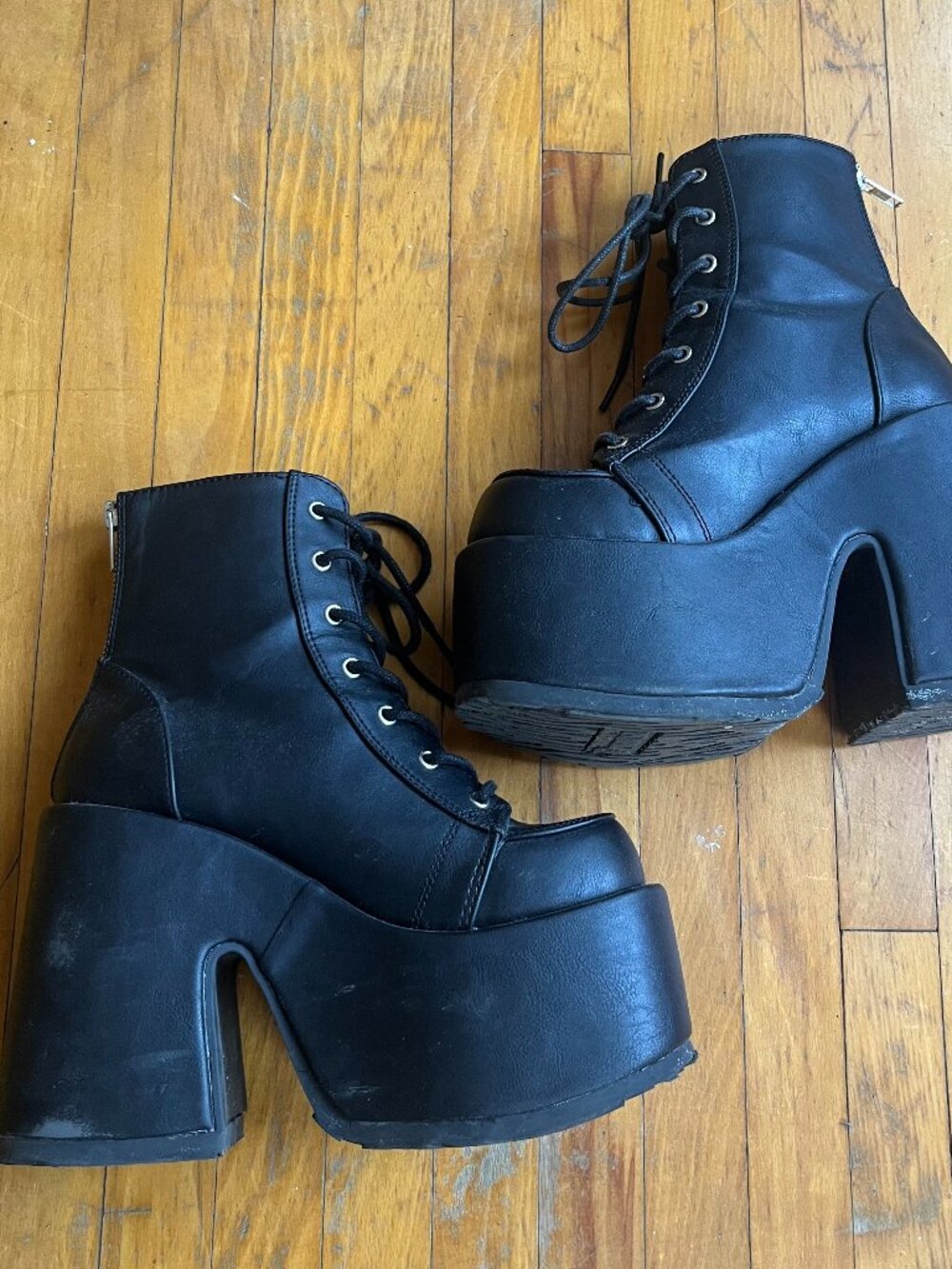 Demonia Camel 203 Womens 7